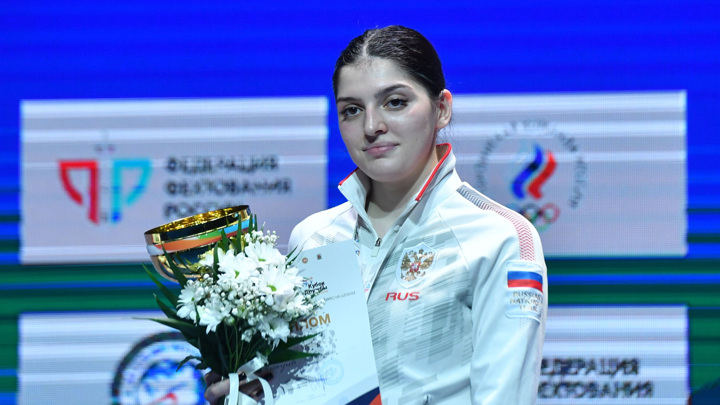 Чемпионка Европы по фехтованию Муртазаева: итальянцы тепло встретили - Новости на Вести.ru
