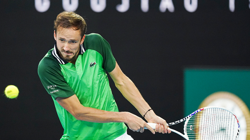 Скилы воли: как Медведев обыграл Зверева в полуфинале Australian Open