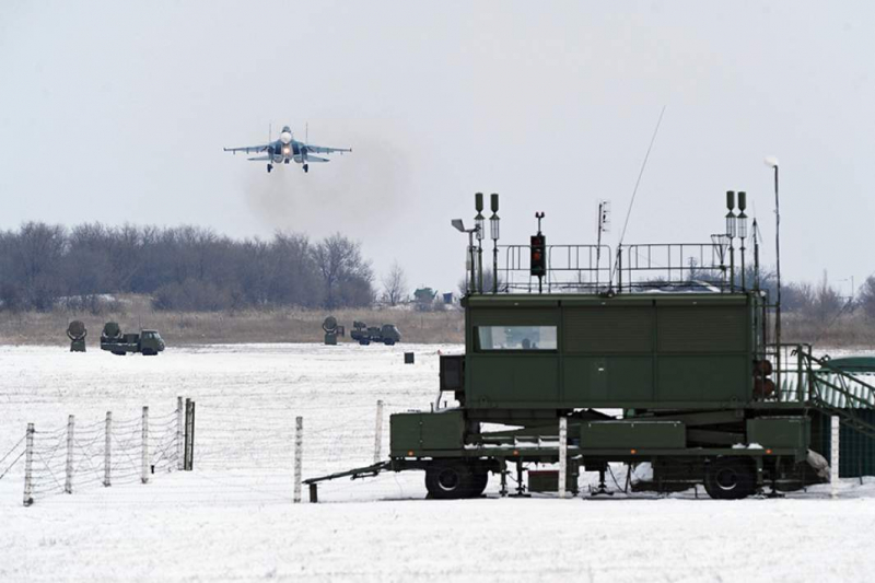 Расправить сети: запущена программа ремонта военных аэродромов