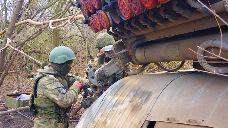 Подполье сообщило о нанесении ВС РФ ударов по аэродрому в Староконстантинове