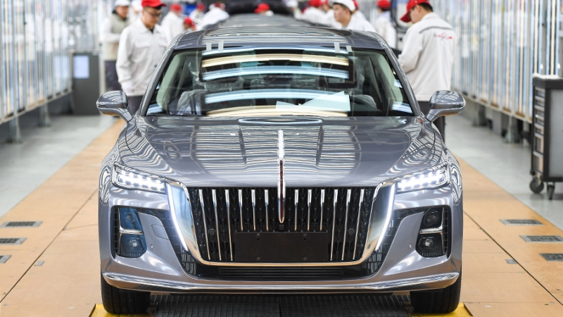 Hongqi станет официальным автомобилем ПМЭФ-2024