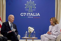 Состояние Байдена на саммите G7 назвали наихудшим