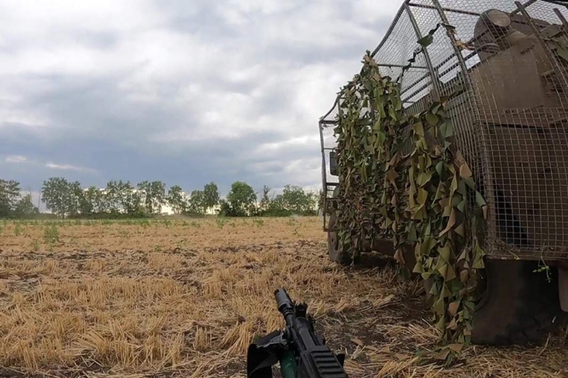 Эффект отражения: российские войска отбили атаки противника в районе поселка Каучук