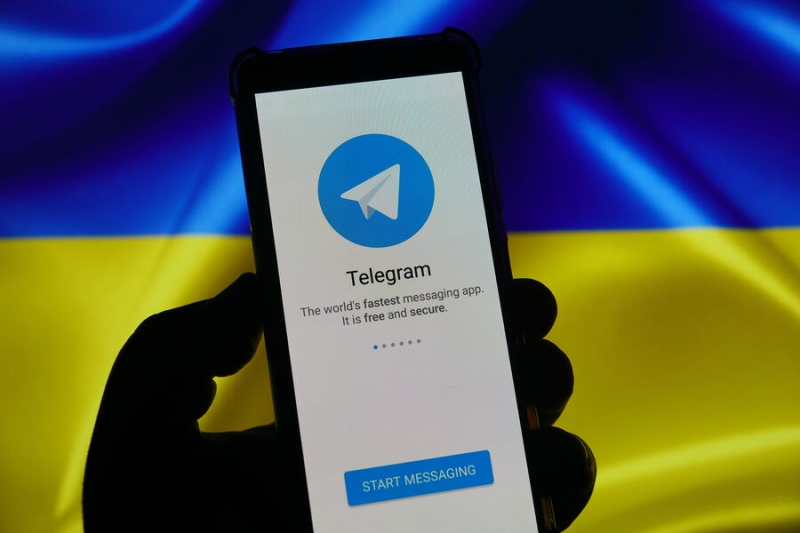 Украинским чиновникам и военным запретили пользоваться Telegram 