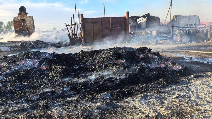 Пожар в Ульяновской области, уничтоживший 10 домов, потушен