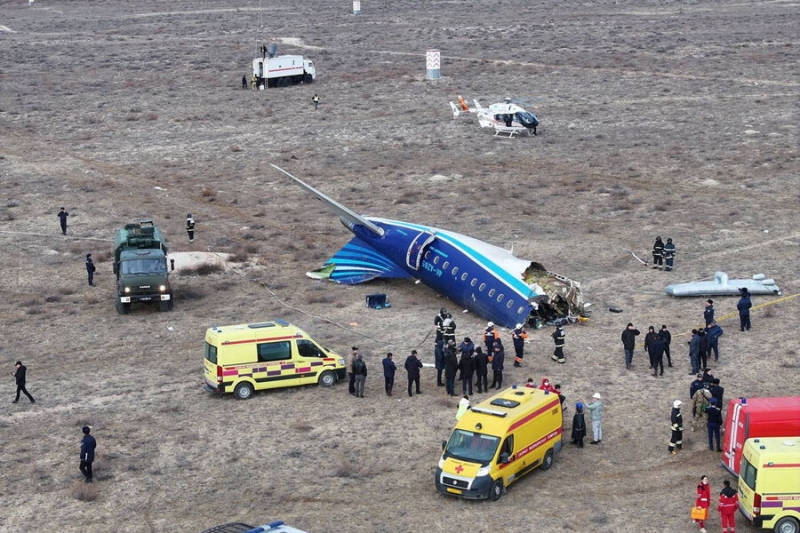 На борту самолета Баку — Грозный взорвался кислородный баллон. 32 человека выжили 