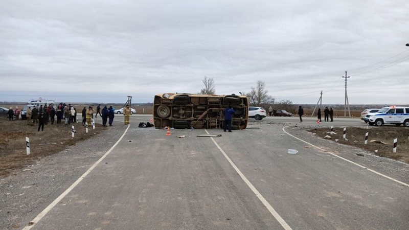 Число пострадавших в ДТП со школьным автобусом под Волгоградом выросло до 10