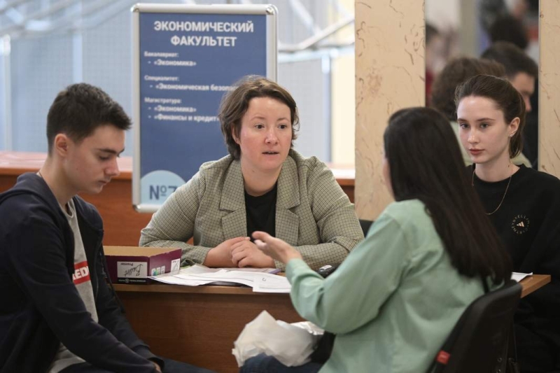 В пользу точных: в вузах станет меньше юристов, журналистов и менеджеров