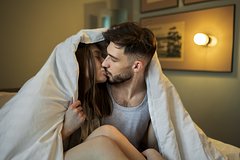 Названа идеальная частота секса для счастливых отношений