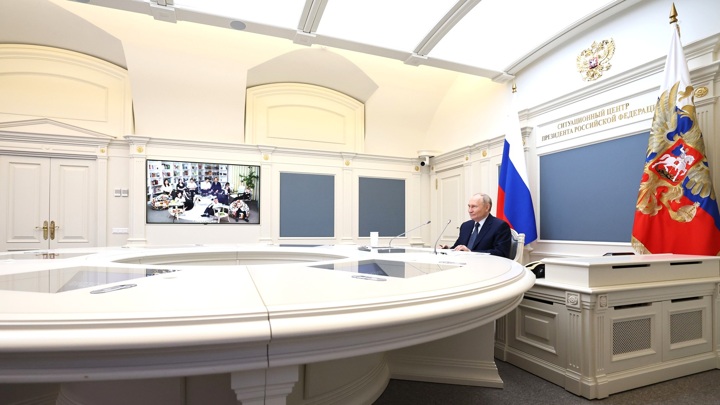 Путин рассказал, как поддерживать себя в тонусе - Новости на Вести.ru