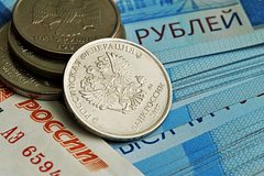 Названы профессии с зарплатой свыше 300 рублей в месяц