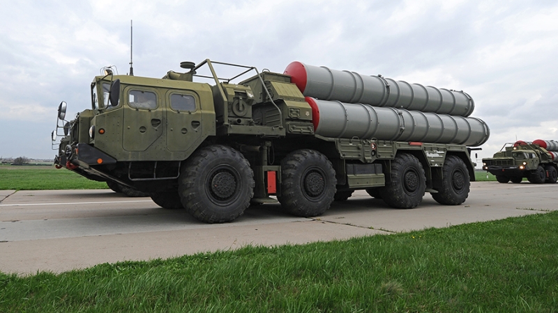 Военный эксперт рассказал о преимуществах российского ЗРК С-400