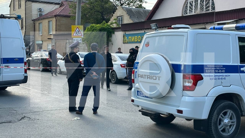 В Махачкале напали на полицейских. Что известно