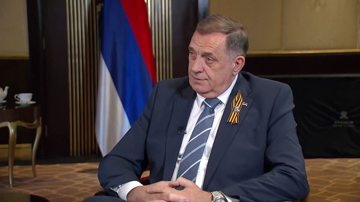 Додик назвал честью приглашение на празднование 80-летия Победы в Москве - Новости на Вести.ru