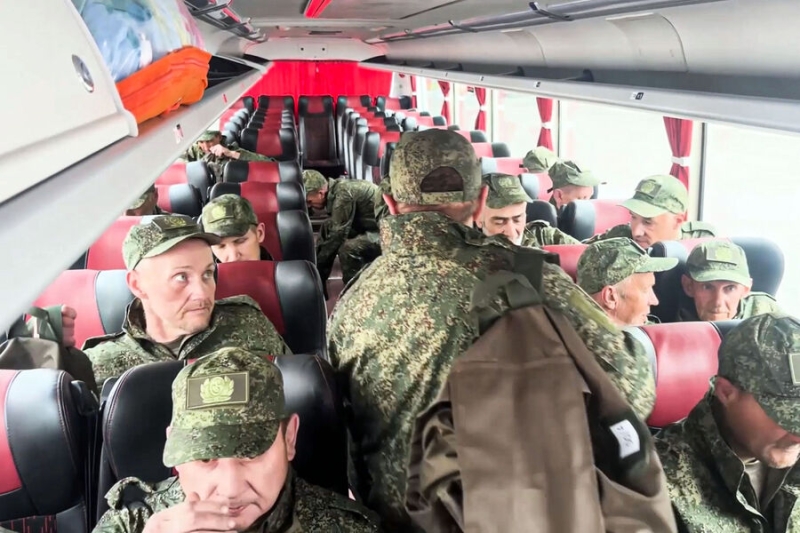 «Нас поменяли. Не переживай»: между Россией и Украиной завершился обмен пленными 