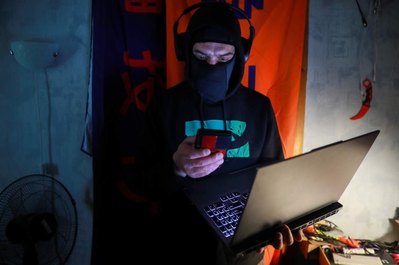 Зона отступа: половина заменителей мобильных приложений в РФ небезопасна