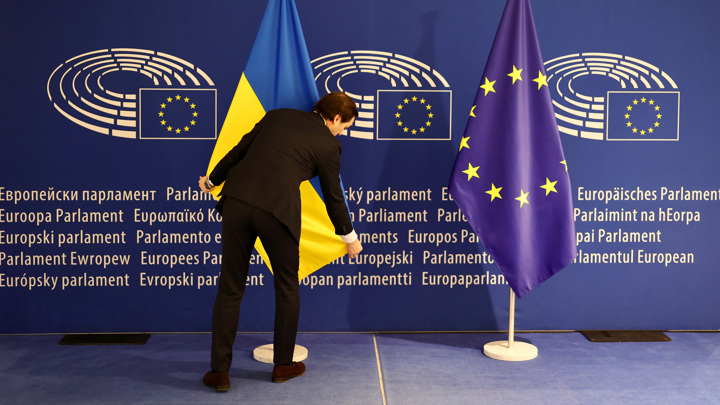 Минфин Украины предложил Европе напрямую финансировать ВСУ - Новости на Вести.ru