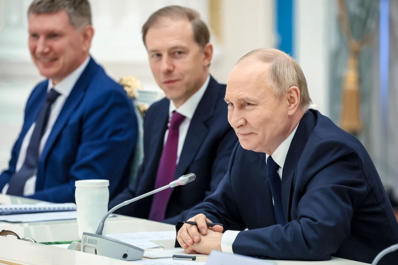 Работа в КГБ, дефицит картошки и возвращение McDonald's: что Путин обсуждал с бизнесменами 