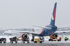 Раскрыт режим работы аэропортов Москвы на фоне майского снегопада