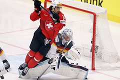 41-летний хоккеист оформил хет-трик в матче чемпионата мира