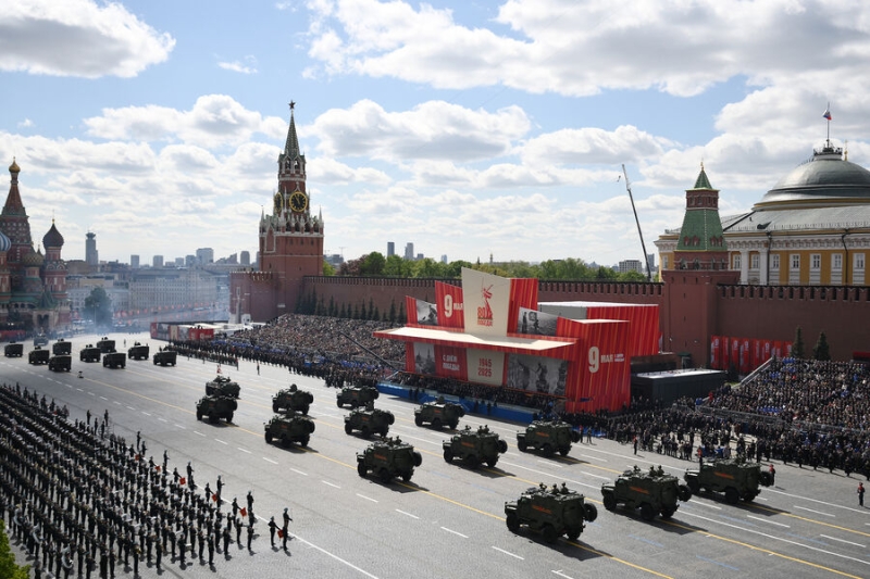 На Красной площади в Москве прошел парад Победы 