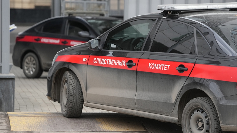 Завернутое в пакет тело женщины обнаружили в квартире на юго-западе Москвы