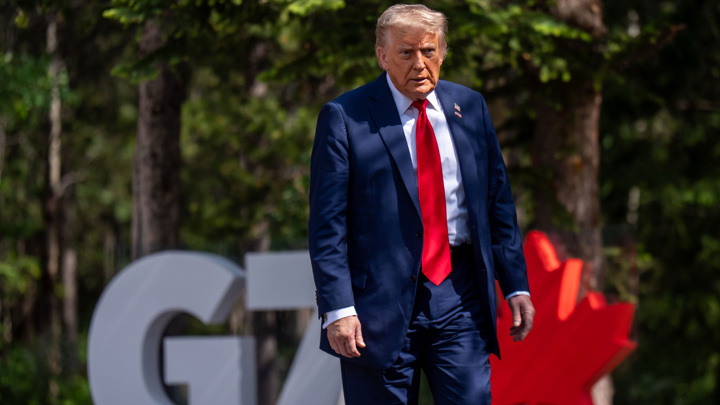 FT: Трамп покинул саммит G7 в Канаде из-за Макрона и Зеленского - Новости на Вести.ru