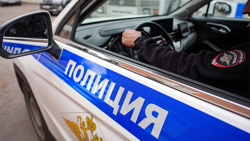 Три человека напали с палками на съемочную группу РЕН ТВ в Новосибирске