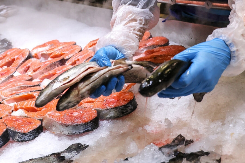 Топ-5 продуктов, которыми россияне травятся чаще всего 