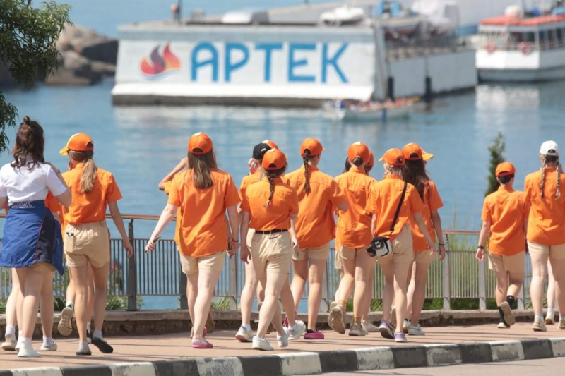 Республика детства: как появился пионерлагерь «Артек»