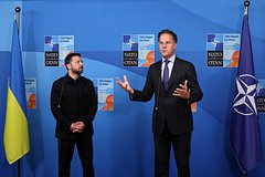 Зеленского назвали членом массовки саммита НАТО