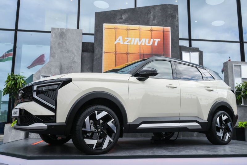 Первый в истории кроссовер: «АвтоВАЗ» показал Lada Azimut 