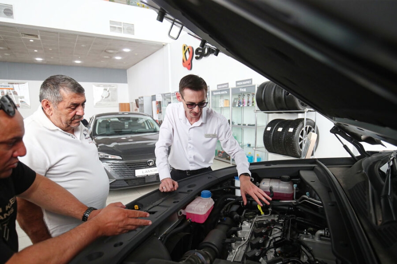 Авторынок обвалился. Россияне переключились на белорусские иномарки 
