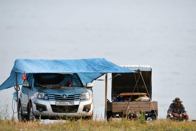 В тесном кругу: российские автопутешественники предпочитают спать в машине