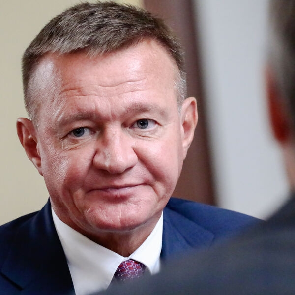 «Не может не шокировать». В Кремле отреагировали на самоубийство Старовойта 