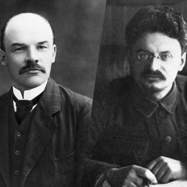 Почему Ленин призывал к поражению России в мировой войне, а Троцкий был против? 