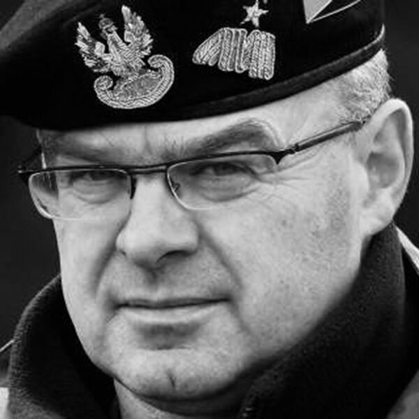 Не любил Россию, угрожал захватить Калининград. В Польше скончался генерал Скшипчак 