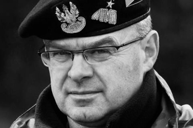 Не любил Россию, угрожал захватить Калининград. В Польше скончался генерал Скшипчак 
