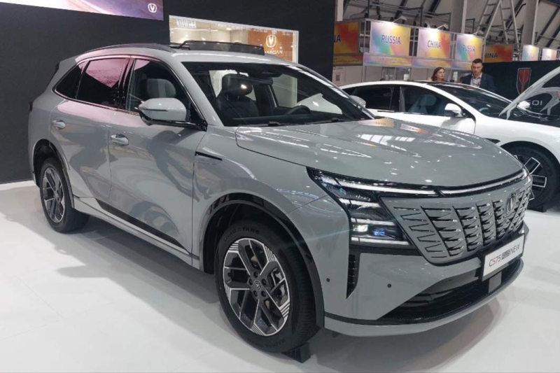 Уральские дебюты: какие автоновинки показали на «Иннопроме-2025»