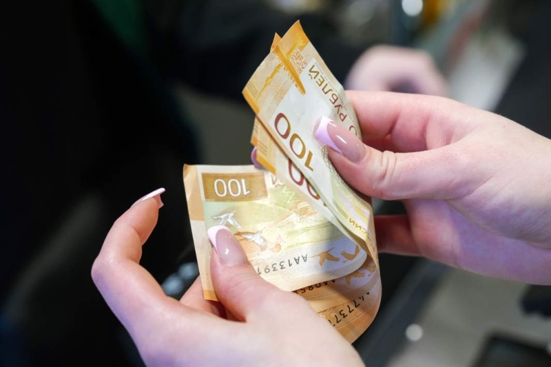 Падающий градус: продажи алкоголя обвалились почти на 15%